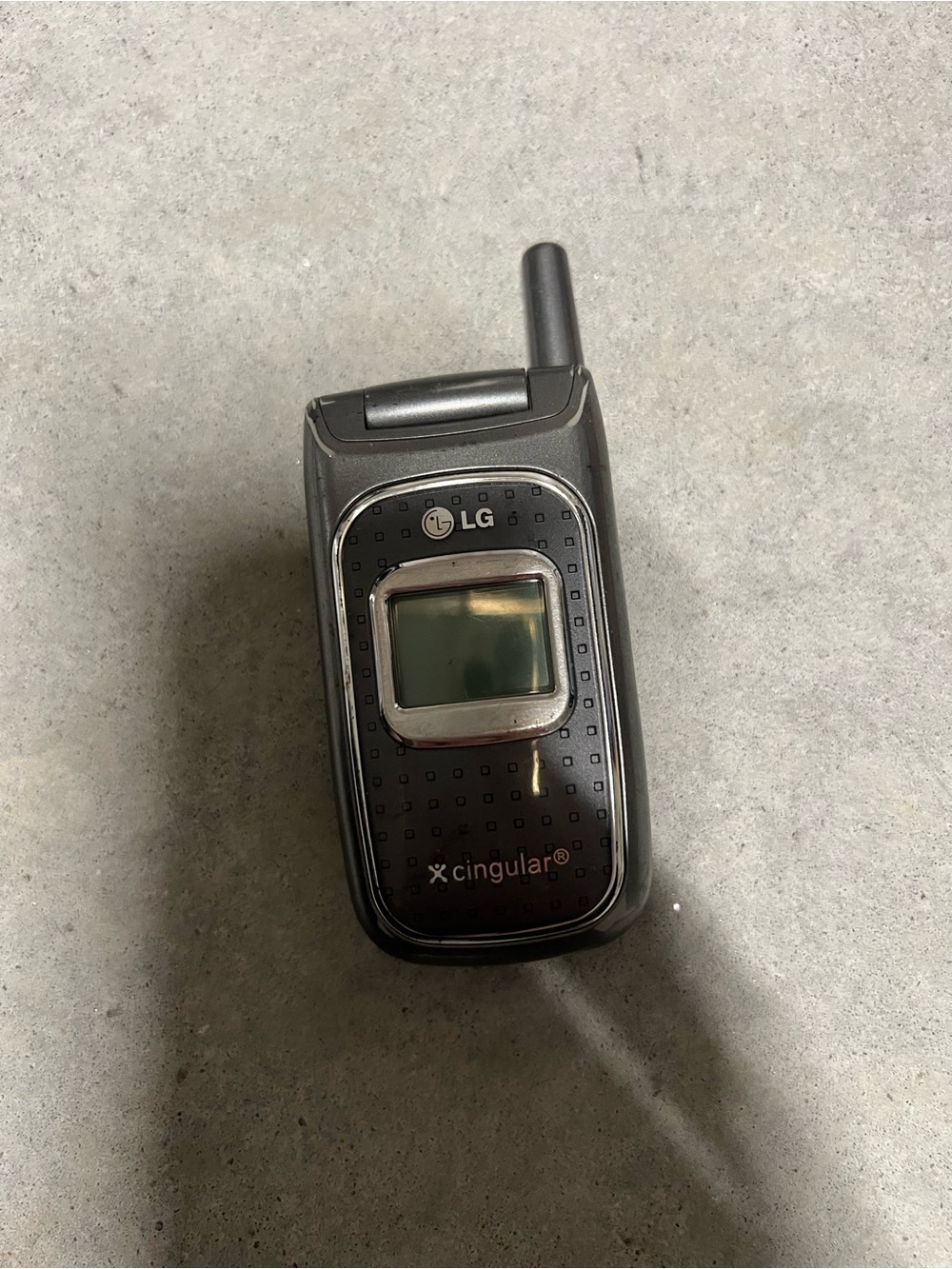 LG C1500 Cellular Flip Phone